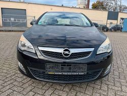 Schwarz Gebraucht 2010 Opel Astra Edition Limousine | 3.250 € (Guter Preis)