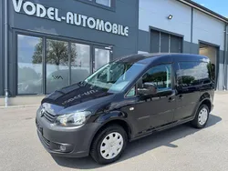Schwarz Gebraucht 2011 VW Caddy Trendline Van / Kleinbus | 10.980 € (Teuer)