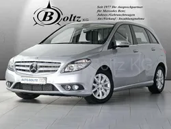 Silber Gebraucht 2012 Mercedes B200 Van / Kleinbus | 15.990 € (Etwas zu teuer)