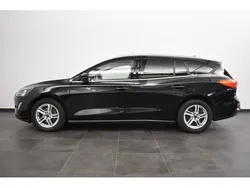 Schwarz Gebraucht 2021 Ford Focus Cool & Connect Kombi | 11.790 € (Fairer Preis)