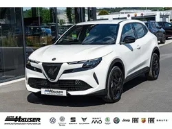 Weiss Neu 2025 Alfa Romeo GT Junior SUV | 29.375 € (Superpreis)