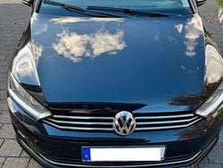 Schwarz Gebraucht 2017 VW Golf Sportsvan Allstar Van / Kleinbus | 11.400 € (Fairer Preis)