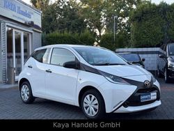 Weiß Gebraucht 2016 Toyota Aygo Kleinwagen | 4.999 € (Fairer Preis)