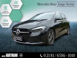 Kosmosschwarz metallic Gebraucht 2024 Mercedes B180 Advanced Van / Kleinbus | 30.880 € (Fairer Preis)
