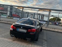 Schwarz Gebraucht 2011 BMW 525 M Sport Limousine | 11.000 € (Fairer Preis)