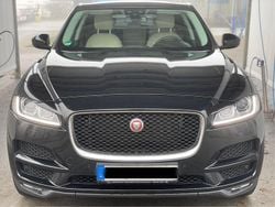 Schwarz Gebraucht 2018 Jaguar F-Pace Prestige SUV | 19.400 € (Fairer Preis)