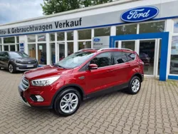 Rot Gebraucht 2017 Ford Kuga Titanium SUV | 12.790 € (Fairer Preis)