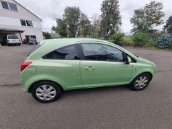 Grün Gebraucht 2010 Opel Corsa Limousine | 3.000 € (Guter Preis)