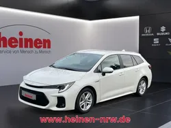 Weiß Gebraucht 2020 Suzuki Swace Comfort+ Kombi | 19.699 € (Fairer Preis)
