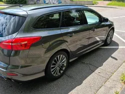 Grau Gebraucht 2017 Ford Focus ST Kombi | 8.200 € (Fairer Preis)