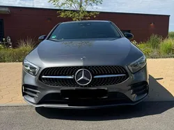 Grau Gebraucht 2018 Mercedes A200 AMG line Limousine | 21.950 € (Fairer Preis)