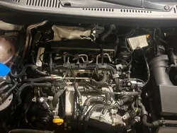 Weiß Gebraucht 2017 VW Caddy Van / Kleinbus | 8.200 € (Guter Preis)
