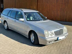 Mercedes E240