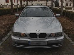 BMW 525