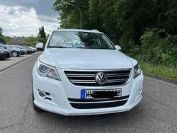 Weiß Gebraucht 2010 VW Tiguan Sportline SUV | 10.500 € (Teuer)