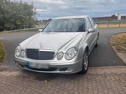 Grau Gebraucht 2003 Mercedes E200 Limousine | 6.250 € (Fairer Preis)
