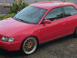 Rot Gebraucht 1999 Audi A3 Design Kleinwagen | 2.800 € (Etwas zu teuer)