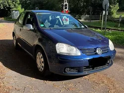 Blau Gebraucht 2005 VW Golf V Kleinwagen | 3.550 € (Teuer)