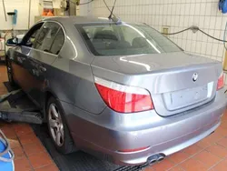 Grau Gebraucht 2010 BMW 530 Limousine | 5.900 €