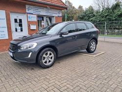 Grau Gebraucht 2015 Volvo XC60 Momentum SUV | 15.700 € (Guter Preis)