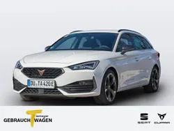 Weiß Gebraucht 2023 Cupra Leon Kombi | 25.860 € (Guter Preis)