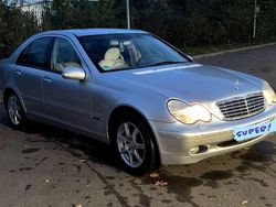 Gebraucht 2001 Mercedes C200 Elegance Limousine | 6.500 €