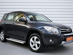 Grau Gebraucht 2008 Toyota RAV4 Sol SUV | 13.990 €