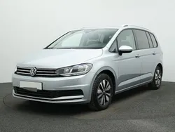 Silber Gebraucht 2024 VW Touran Move Van / Kleinbus | 36.489 € (Fairer Preis)