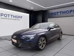 Navarrablau metallic Gebraucht 2022 Audi A3 Sportback e-tron Ambiente Limousine | 27.950 € (Etwas zu teuer)