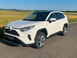 Weiß Gebraucht 2021 Toyota RAV4 Team SUV | 27.800 € (Guter Preis)