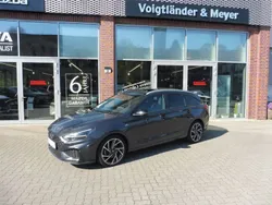 Grau Gebraucht 2024 Hyundai i30 N Line Kombi | 24.884 €