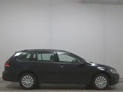 Deep black perleffekt Gebraucht 2019 VW Golf VII Trendline Kombi | 10.980 € (Superpreis)