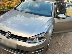Grau Gebraucht 2015 VW Golf Limousine | 8.800 € (Guter Preis)