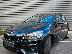 Schwarz Gebraucht 2016 BMW 216 Active Tourer Van / Kleinbus | 12.400 € (Fairer Preis)