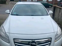Weiß Gebraucht 2011 Opel Insignia Kombi | 5.000 € (Fairer Preis)