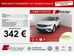 Weiß (pure white) Gebraucht 2024 VW Tiguan Allspace Life SUV | 34.979 € (Superpreis)
