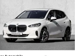 Weiß Gebraucht 2024 BMW 218 Luxury Line Kombi | 29.499 € (Superpreis)