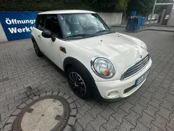 Weiß Gebraucht 2010 Mini ONE Kleinwagen | 2.800 € (Fairer Preis)