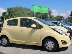 Honey mellow yellow Gebraucht 2013 Chevrolet Spark LT Kleinwagen | 3.790 € (Fairer Preis)
