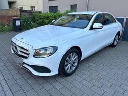 Weiß Gebraucht 2017 Mercedes E200 Avantgarde Limousine | 17.400 € (Guter Preis)