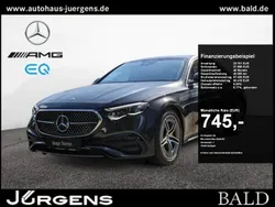 Grau graphitgrau metallic Gebraucht 2023 Mercedes E450 AMG Limousine | 77.690 €