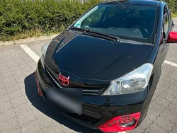 Schwarz Gebraucht 2013 Toyota Yaris Kleinwagen | 4.500 € (Guter Preis)