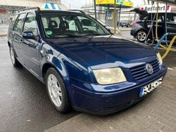 Blau Gebraucht 2000 VW Bora Kombi | 690 € (Guter Preis)