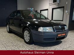 Schwarz Gebraucht 2002 Skoda Octavia Ambiente Limousine | 2.490 € (Teuer)