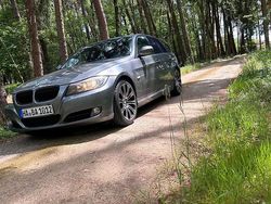 Grau Gebraucht 2008 BMW 320 Kombi | 4.200 € (Fairer Preis)
