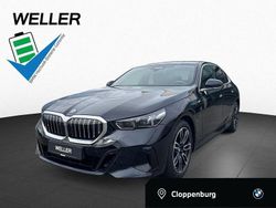 Carbonschwarz (schwarz) Gebraucht 2024 BMW 530e Comfort Edition Limousine | 54.740 €