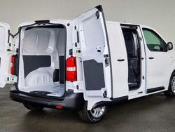 Weiss Gebraucht 2023 Citroën e-Jumpy Van / Kleinbus | 24.970 € (Fairer Preis)