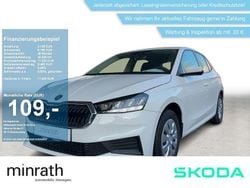 Weiß Gebraucht 2022 Skoda Fabia Active Kleinwagen | 11.620 € (Guter Preis)