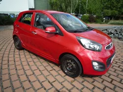 Rot Gebraucht 2013 Kia Picanto Spirit Kleinwagen | 6.900 € (Fairer Preis)