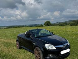 Schwarz Gebraucht 2008 Opel Tigra Cabrio | 1.500 € (Superpreis)